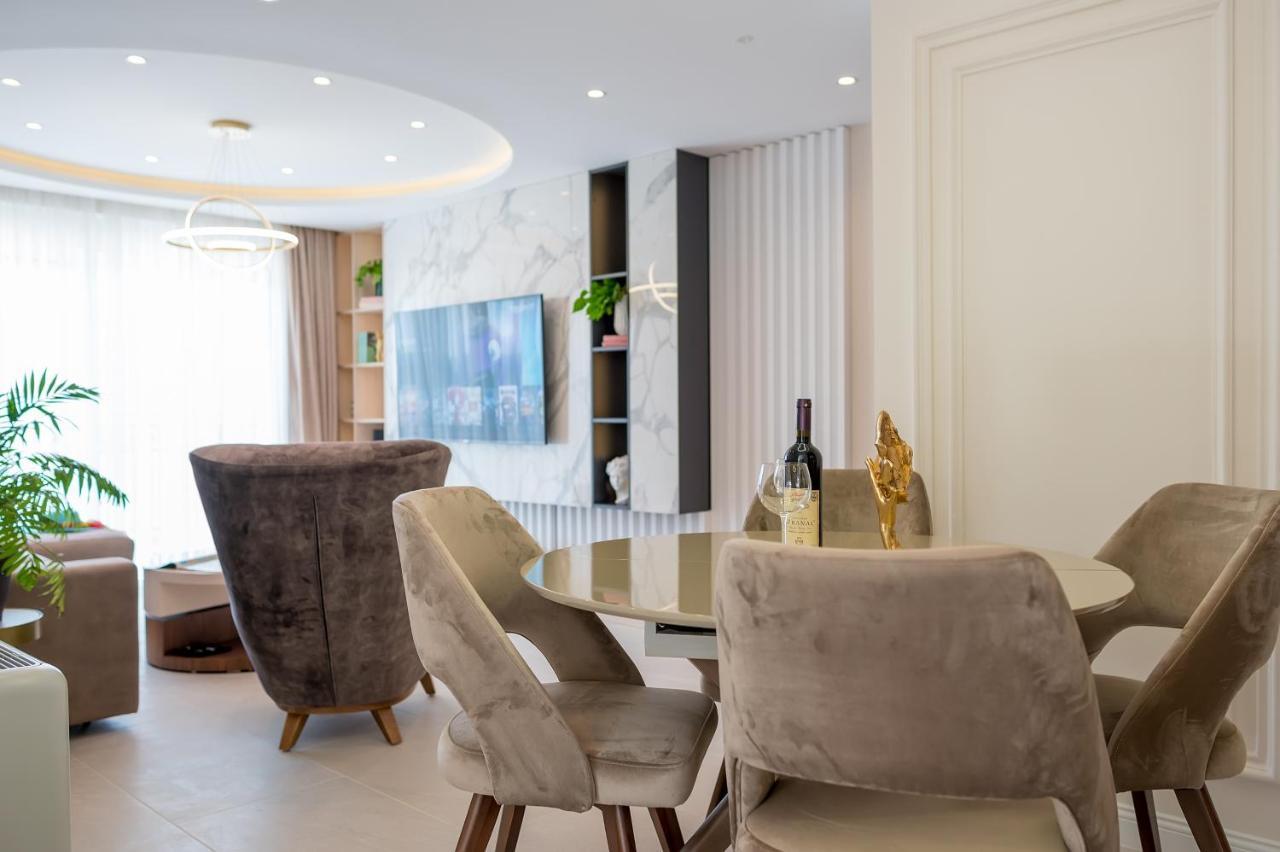 Luxury Ivanovic * Teodo