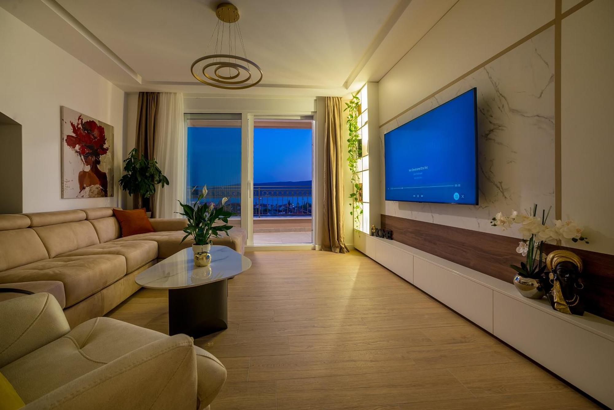 Luxury Ivanovic Teodo